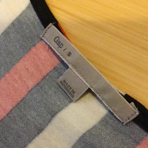 Super soft Gap flowing dress with full twirl skirt - Picture 2 of 7